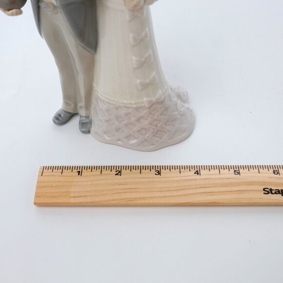 Vtg LLADRO 'BRIDE & GROOM' FIGURINE Handmade Porcelain Retired 4808 - Picture 13 of 16